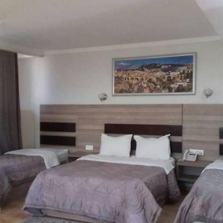 Le Palais Familial Hotel Algiers Bagian luar foto